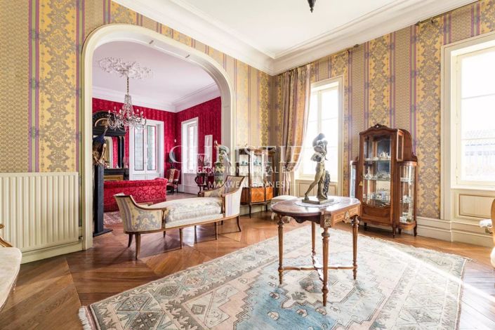 Image No.22-7 Bed House for sale