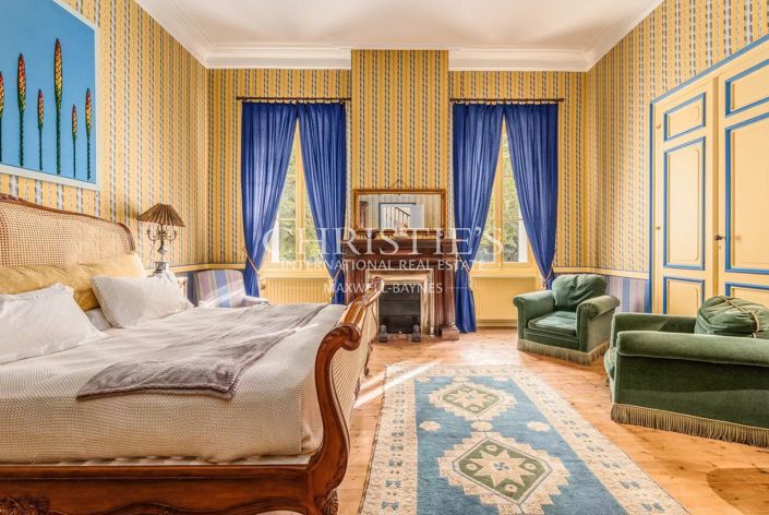 Image No.25-7 Bed House for sale