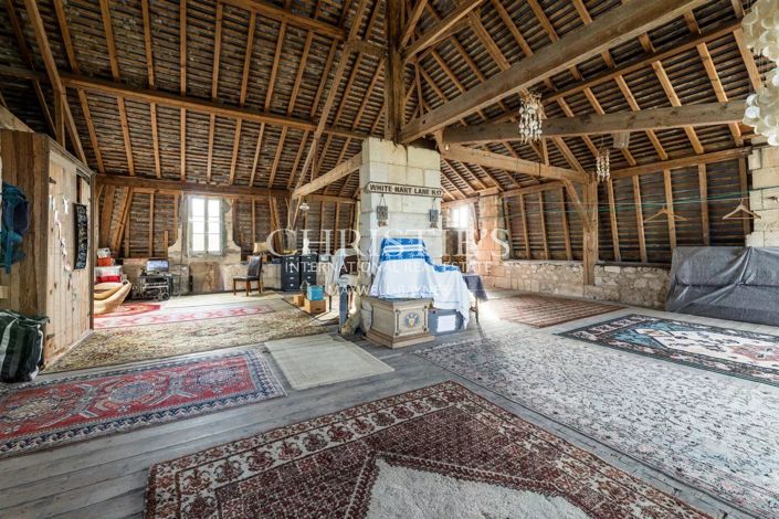 Image No.32-7 Bed House for sale