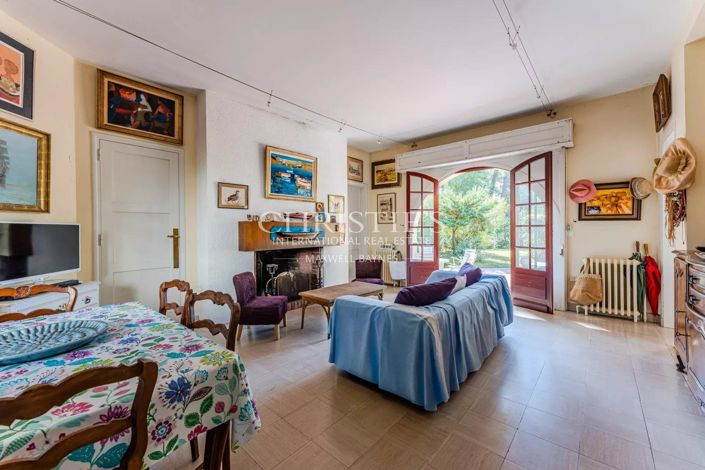 Image No.5-4 Bed House for sale