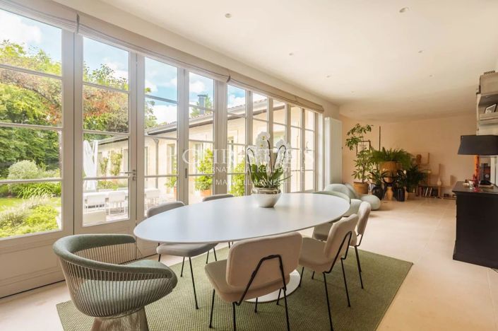 Image No.6-5 Bed House for sale