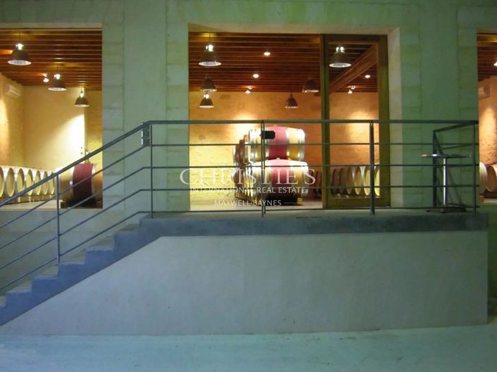 Image No.19-6 Bed House for sale