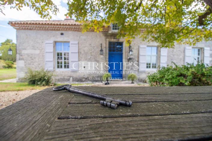 Image No.22-14 Bed House for sale