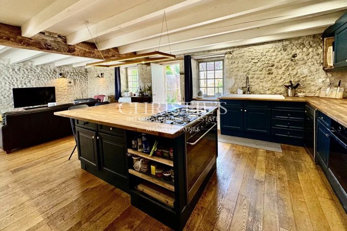 Image No.33-12 Bed House for sale