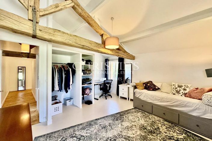 Image No.38-12 Bed House for sale