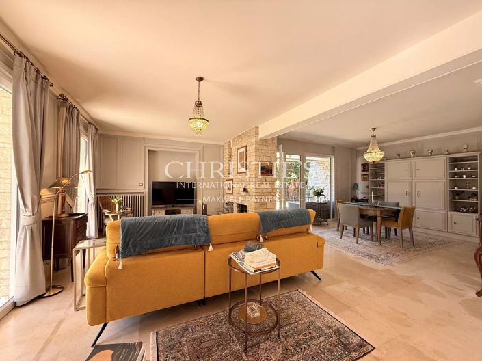 Image No.10-6 Bed House for sale