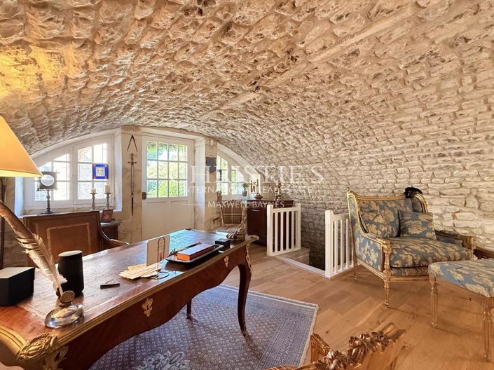 Image No.15-6 Bed House for sale