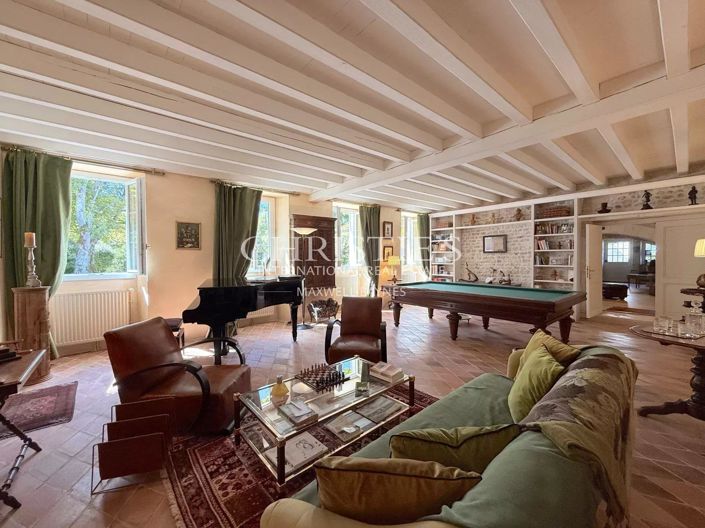 Image No.16-6 Bed House for sale