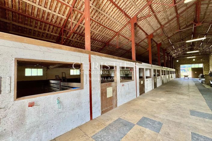 Image No.12-18 Bed House for sale