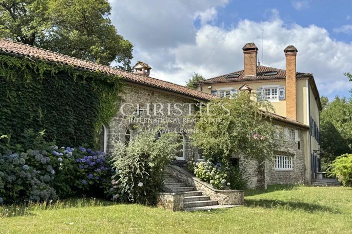 Image No.7-18 Bed House for sale