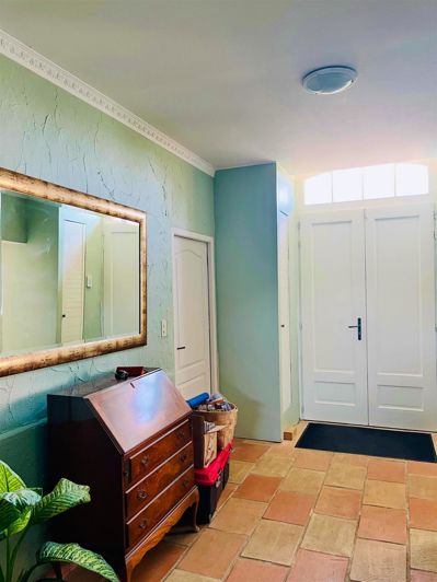 Image No.14-5 Bed House for sale