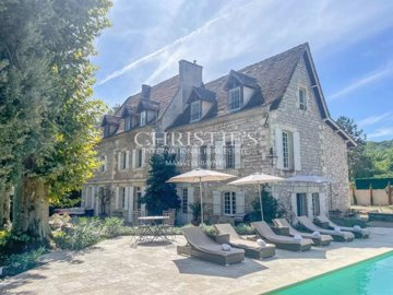 10 Bed House for sale