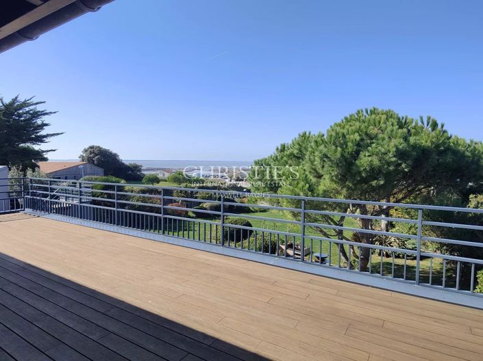 Image No.12-5 Bed House for sale