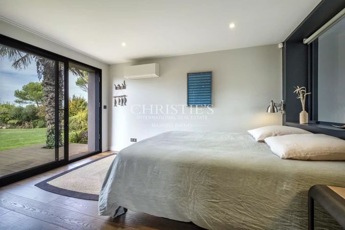 Image No.14-5 Bed House for sale