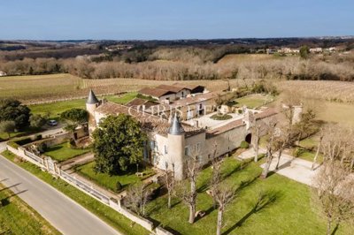 7 Bed House for sale