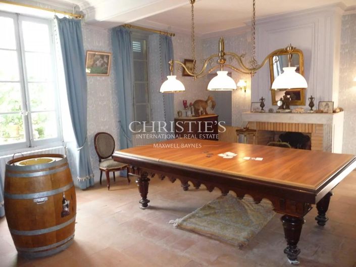 Image No.18-7 Bed House for sale