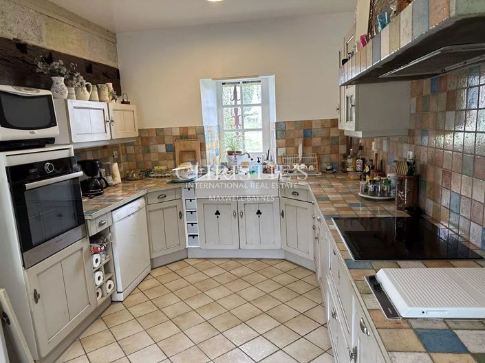 Image No.19-7 Bed House for sale