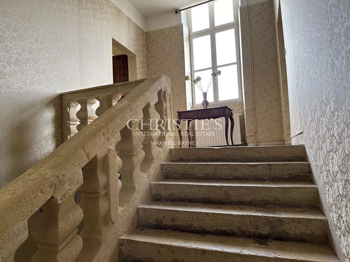 Image No.20-7 Bed House for sale