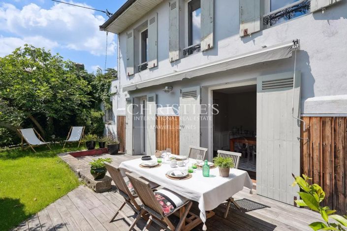 Image No.10-4 Bed House for sale