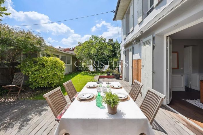 Image No.16-4 Bed House for sale