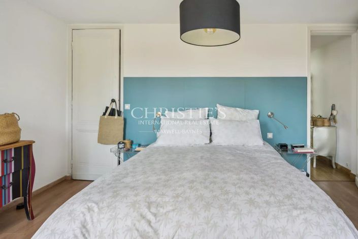 Image No.7-4 Bed House for sale