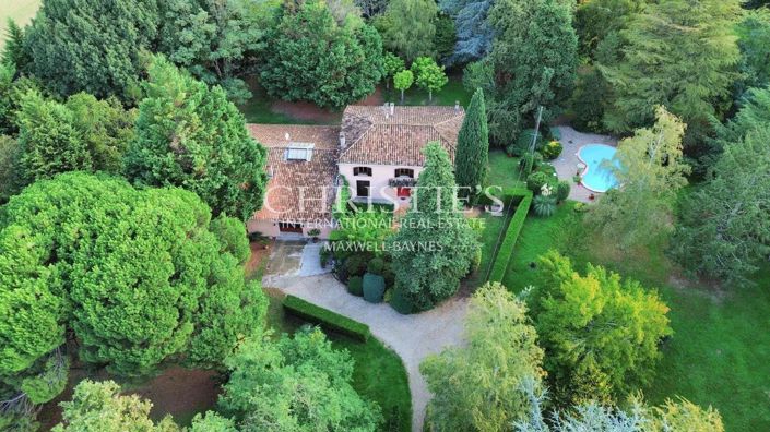 Image No.1-5 Bed House for sale