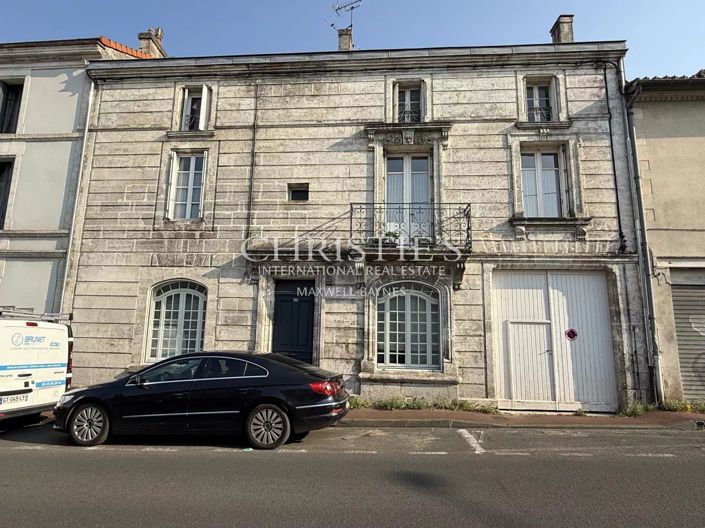 Image No.26-6 Bed House for sale