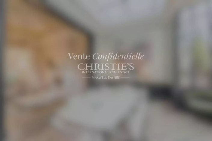 Image No.7-8 Bed House for sale