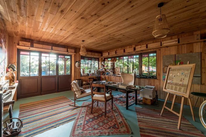 Image No.17-6 Bed House for sale