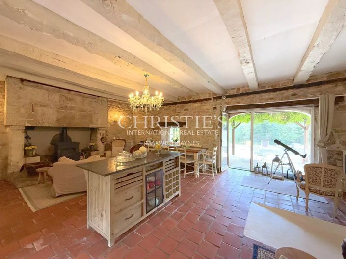 Image No.10-8 Bed House for sale