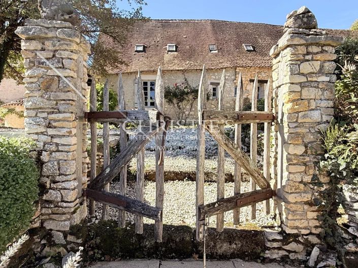 Image No.3-8 Bed House for sale