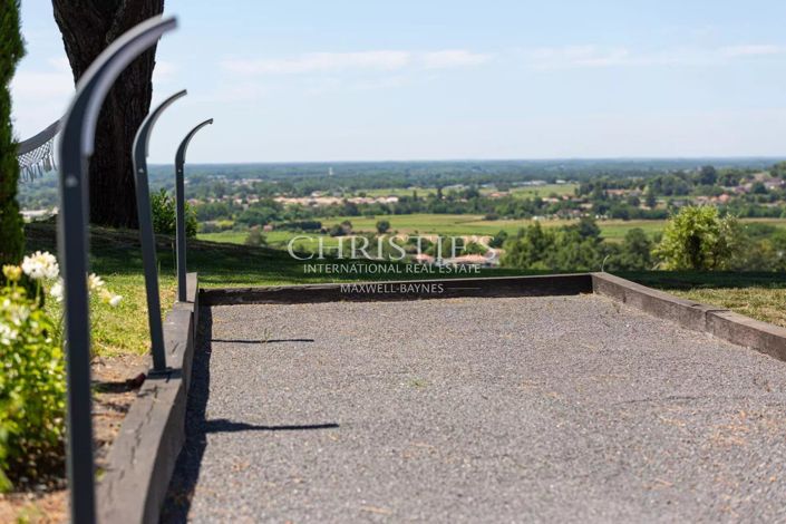 Image No.17-4 Bed House for sale