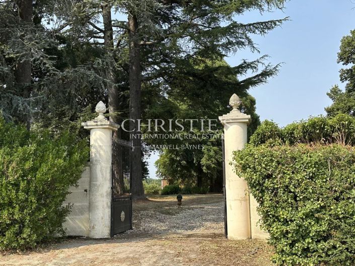 Image No.1-4 Bed House for sale