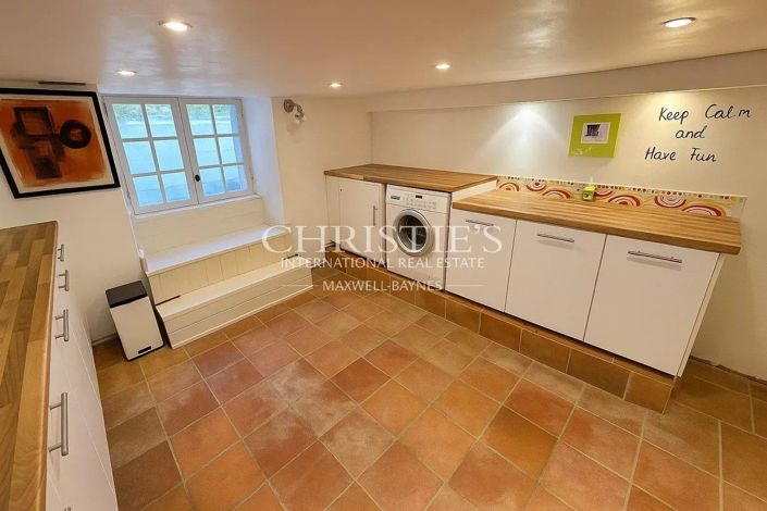 Image No.13-4 Bed House for sale