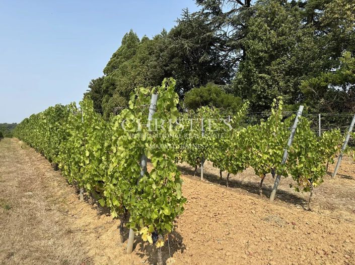 Image No.26-4 Bed House for sale