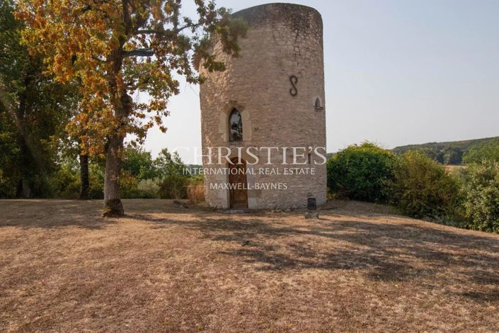 Image No.20-6 Bed House for sale