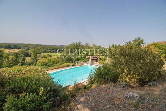 Image No.21-6 Bed House for sale