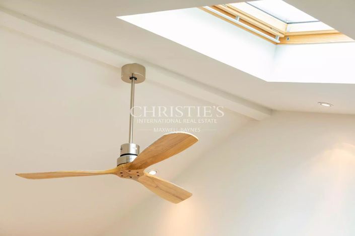 Image No.16-5 Bed House for sale