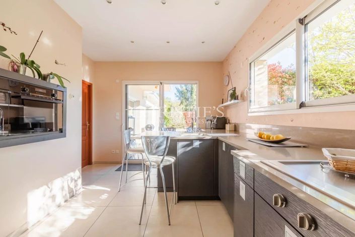 Image No.13-3 Bed House for sale