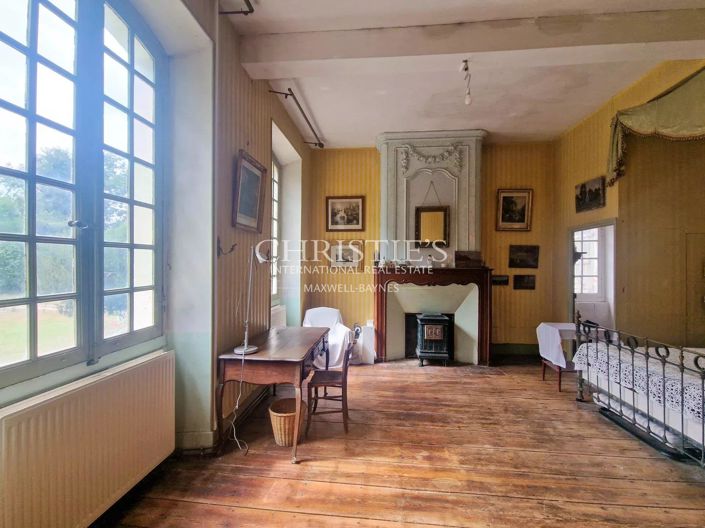 Image No.13-6 Bed House for sale