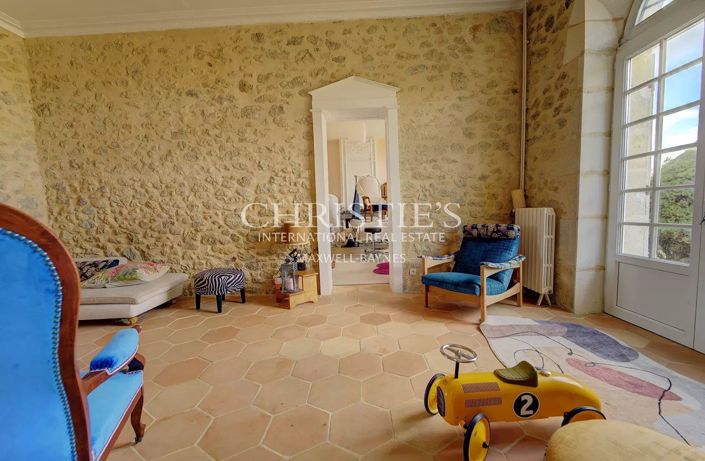 Image No.11-5 Bed House for sale