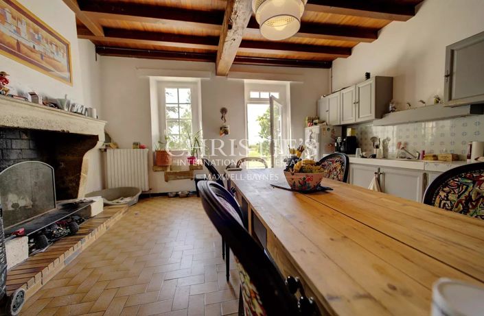 Image No.17-5 Bed House for sale