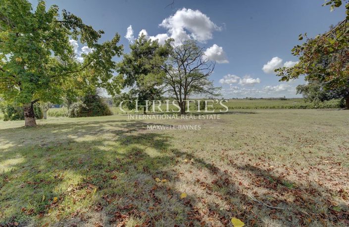 Image No.20-5 Bed House for sale