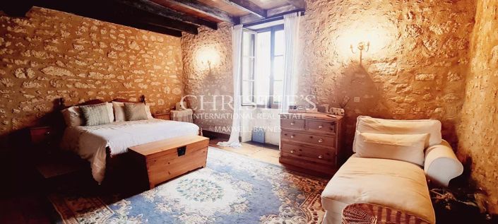 Image No.10-5 Bed House for sale