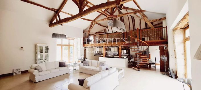 Image No.2-5 Bed House for sale