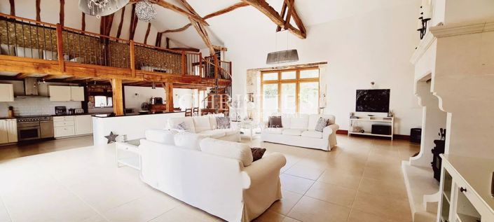 Image No.3-5 Bed House for sale