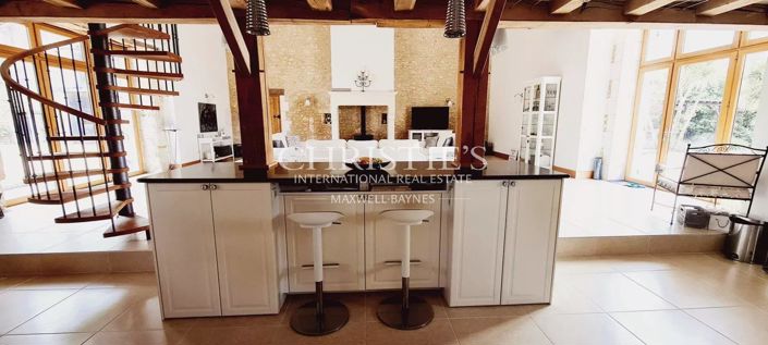 Image No.5-5 Bed House for sale