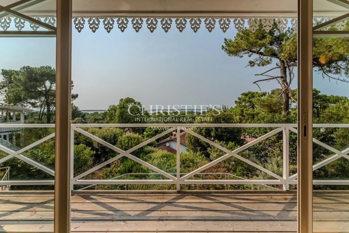 Image No.14-7 Bed House for sale