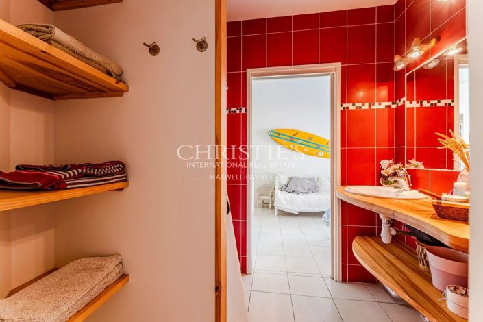 Image No.17-7 Bed House for sale