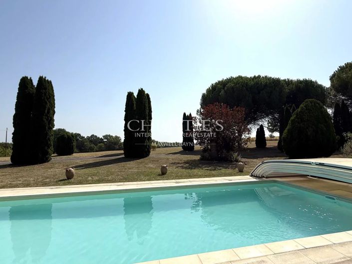 Image No.2-4 Bed House for sale